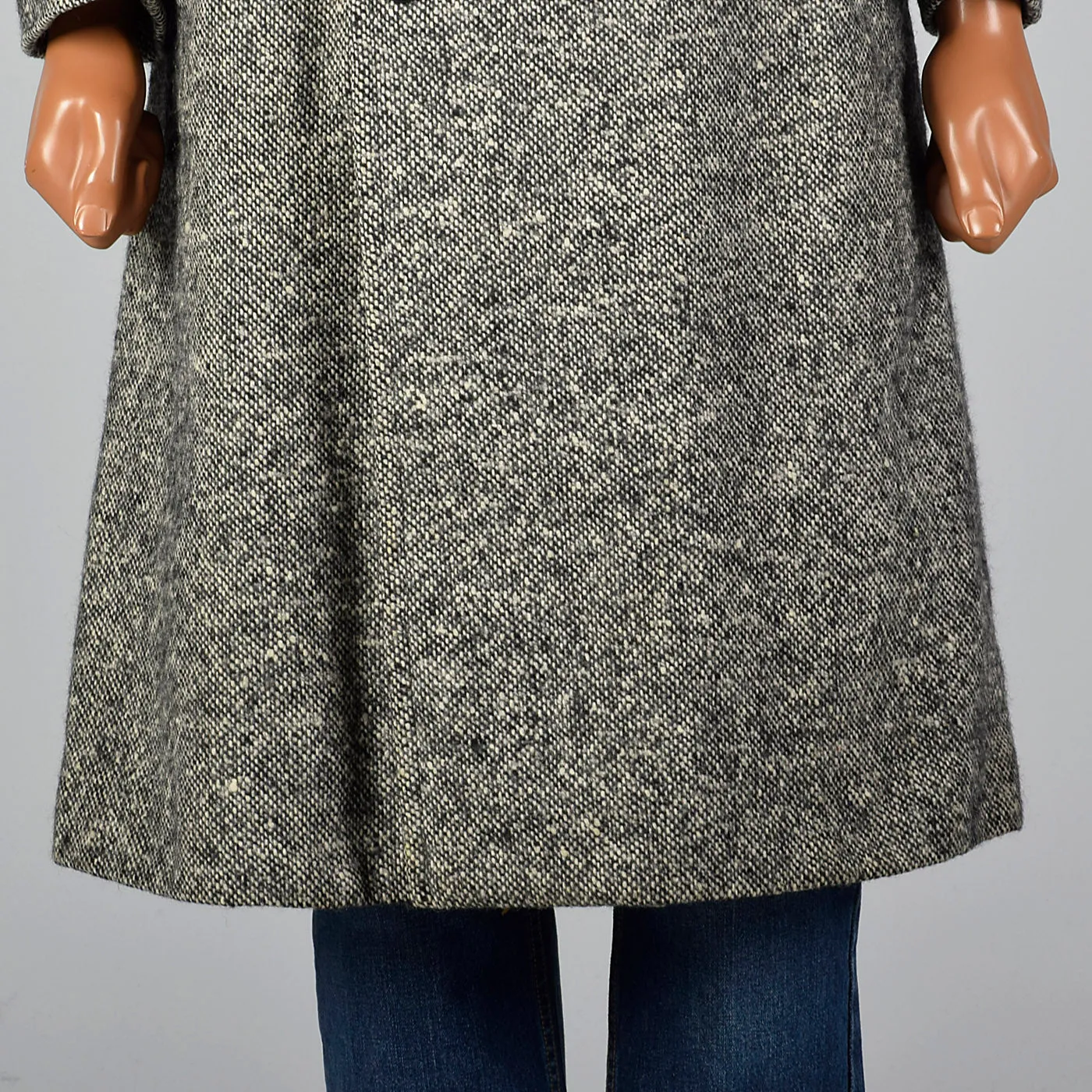 1970s Mens Wool Tweed Coat with Raccoon Fur Collar