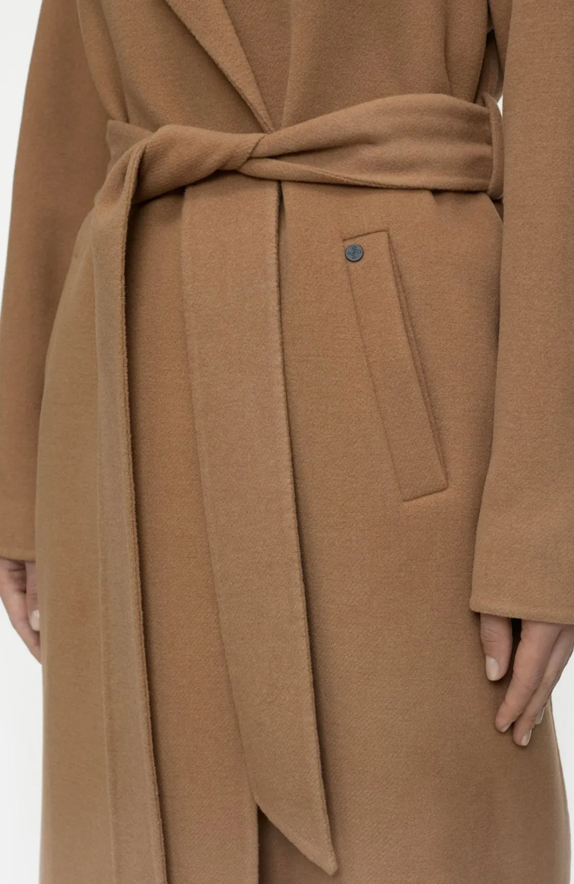 Closed double face coat