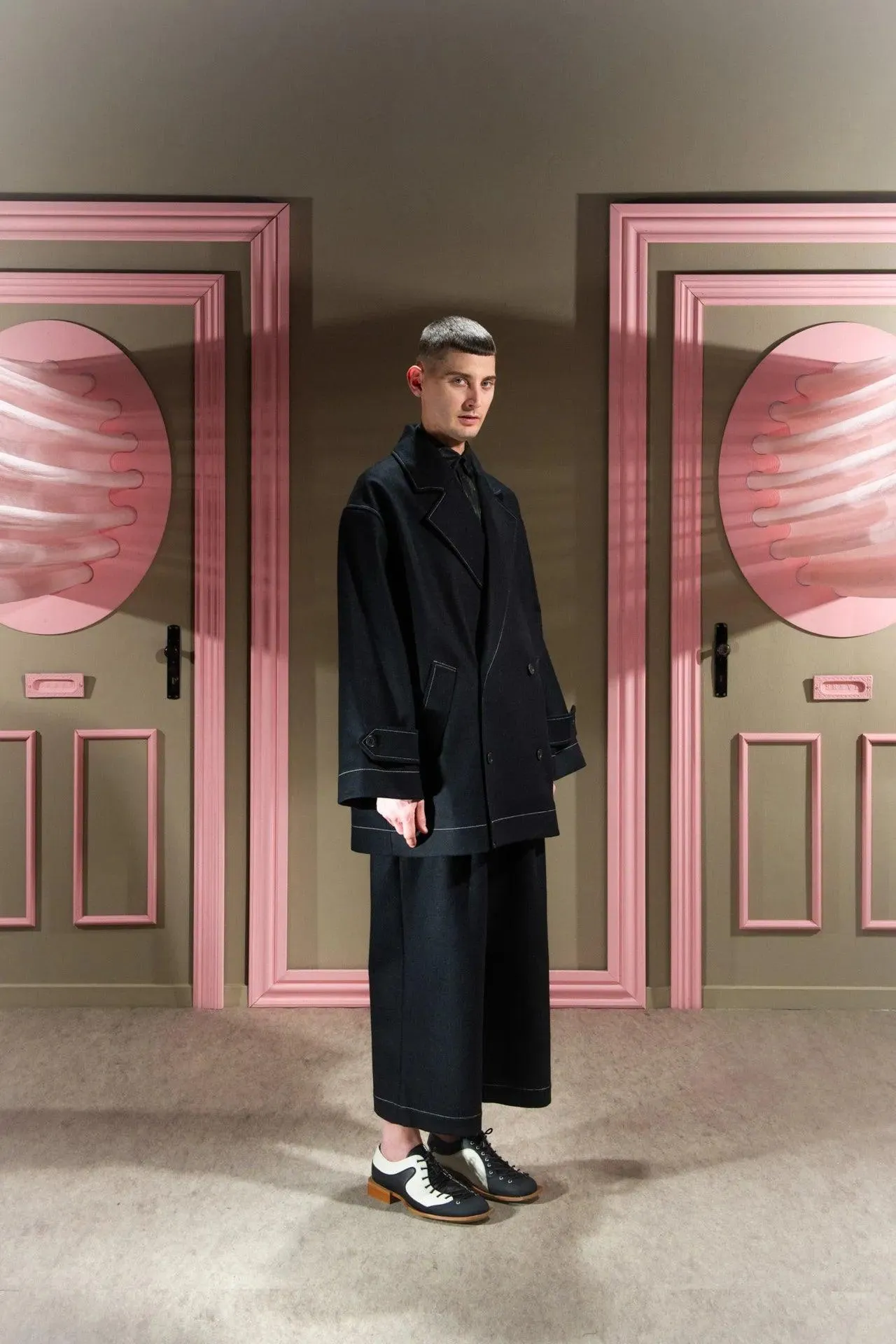 Dimout Coat - Black