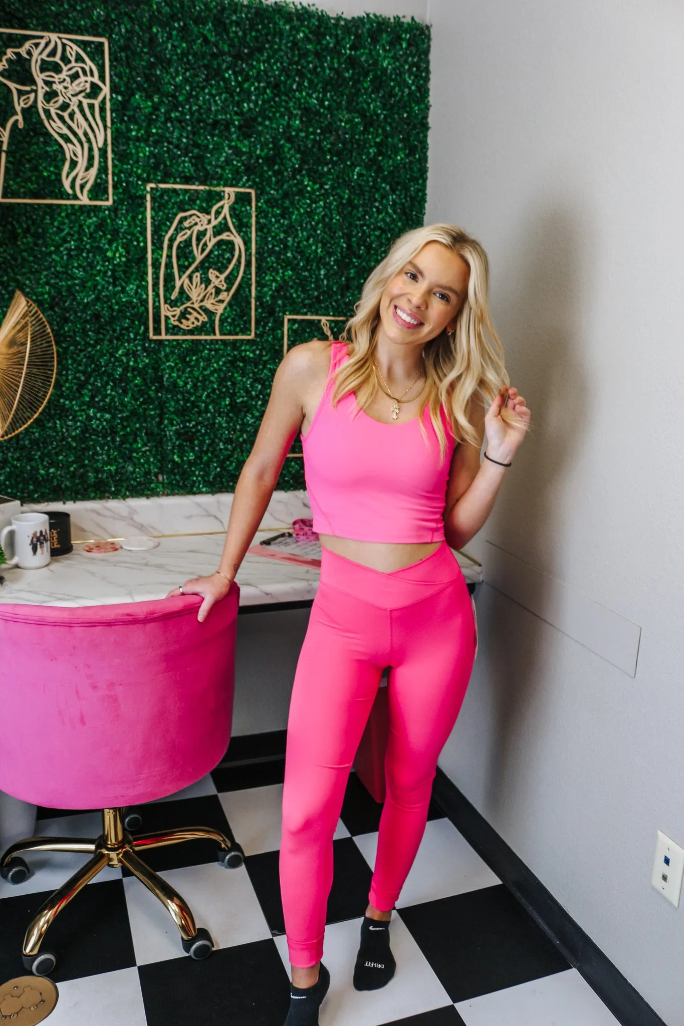 Get In Line Crossover Leggings - 2 Colors