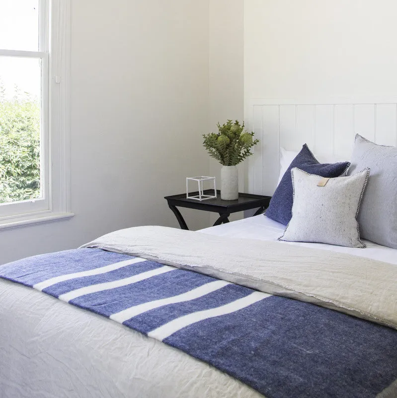 HUDSON 100% WOOL THROW BLANKET NAVY