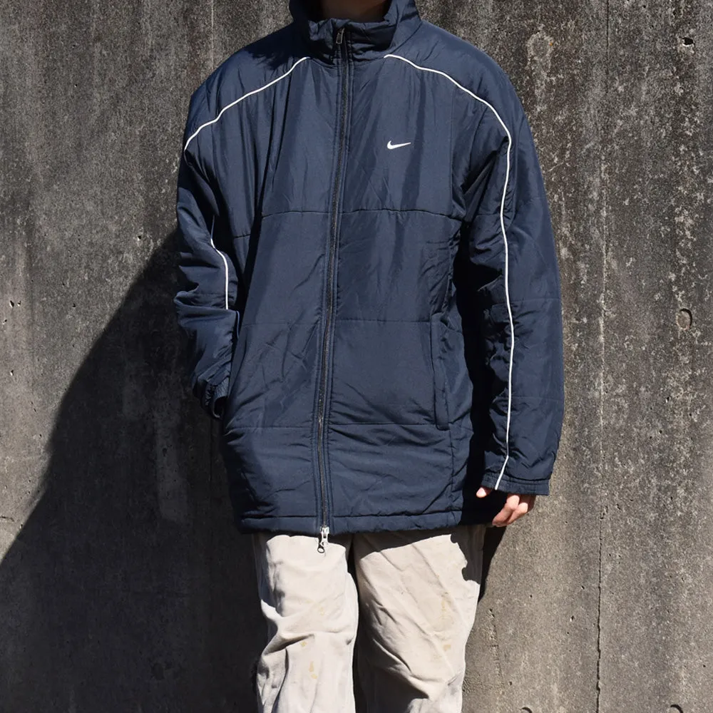 NIKE 中綿入り ジャケット 240213