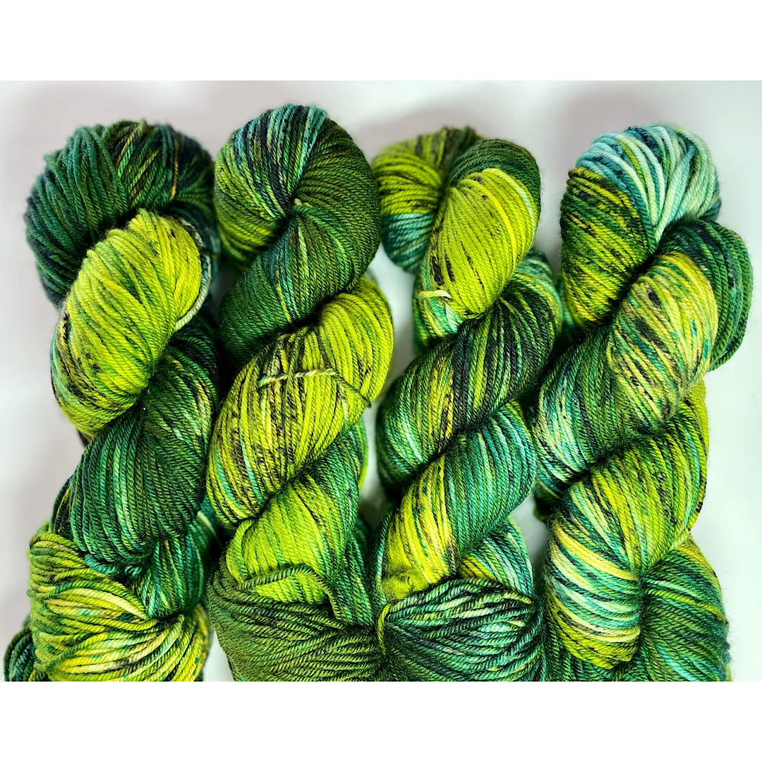 Roxy Fibres - Hand Dyed NZ Merino 8ply