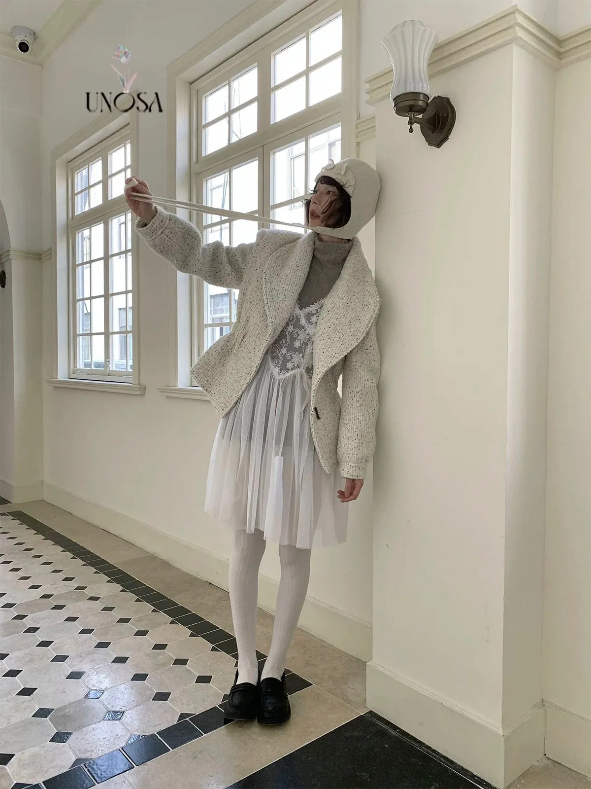 [UNOSA] Lost In Time Vintage Style Off-shoulder Slim Fit Wool Coat